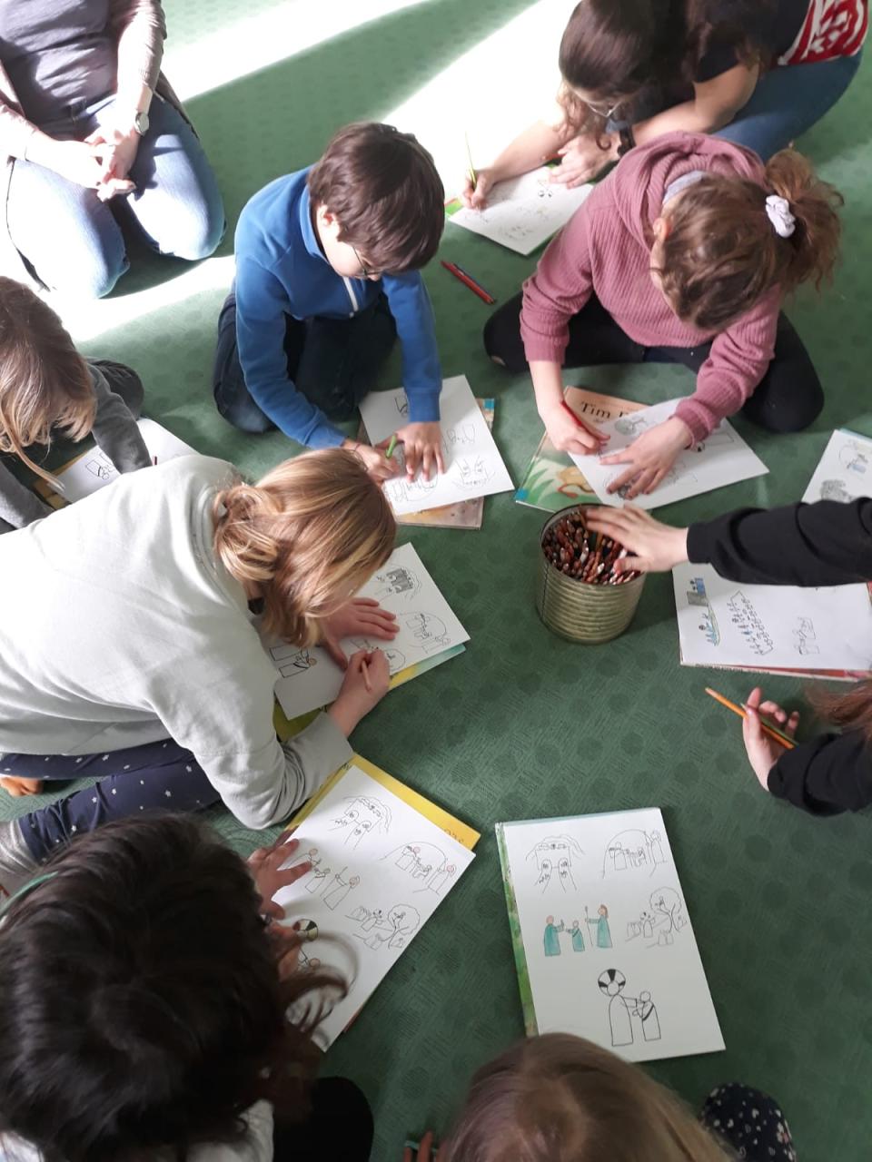 Kinder, Bibelstunde, Pfarrbücherei Vöcklabruck, Bibliothek