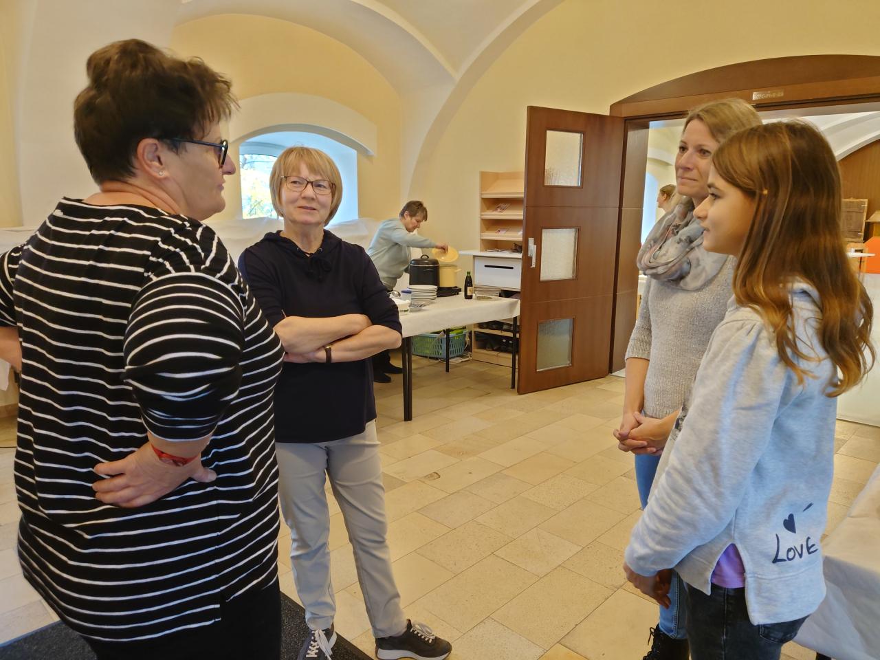 Pfarrcafe, Pfarrkaffee, Erntedankfest, Pfarrbücherei Vöcklabruck, Bibliothek