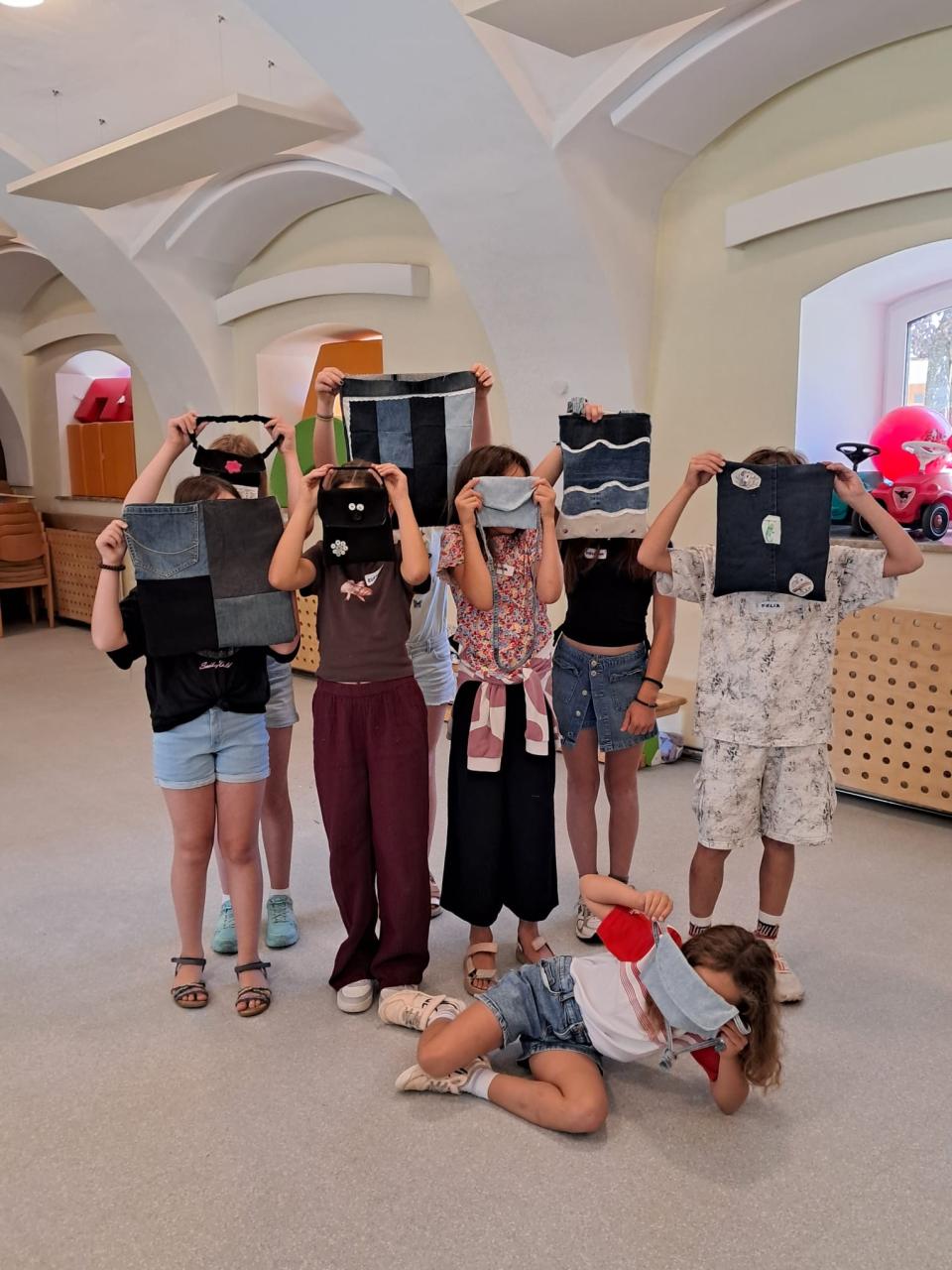 Sommerveranstaltung, Jeans Upcycling, Pfarrbücherei Vöcklabruck